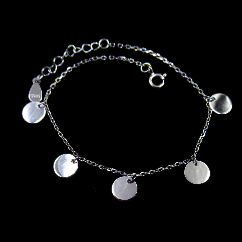 Minimalist Style Silver Charm Bracelet Jewelers With Sequins Design
