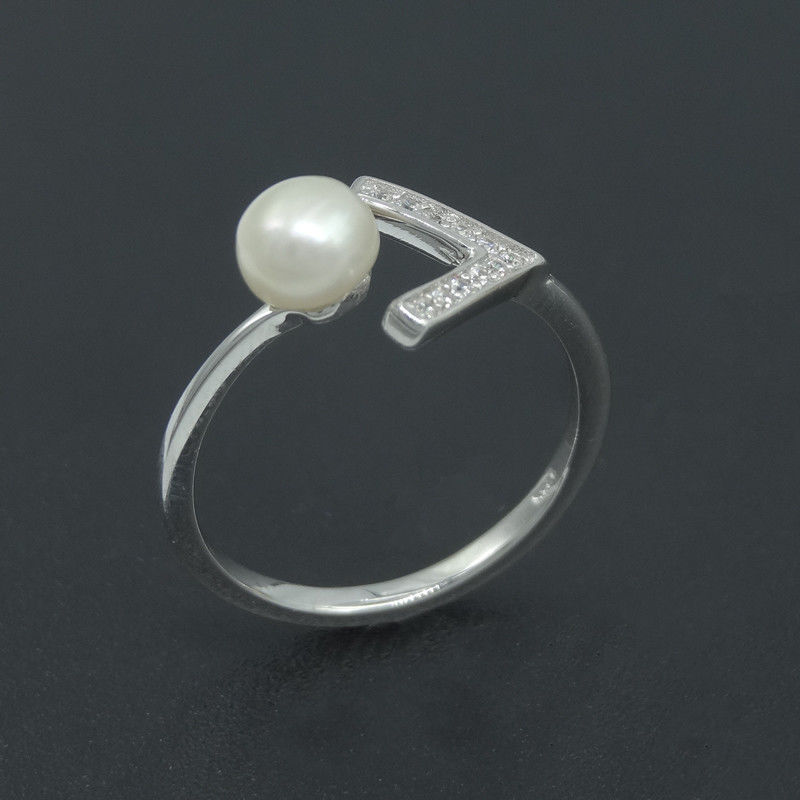 Freshwater Pearl Engagement Rings Jewellery With V Shape Blank Design